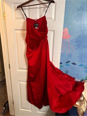 DeLaRue by Sheila Yen Red Satin Dress
